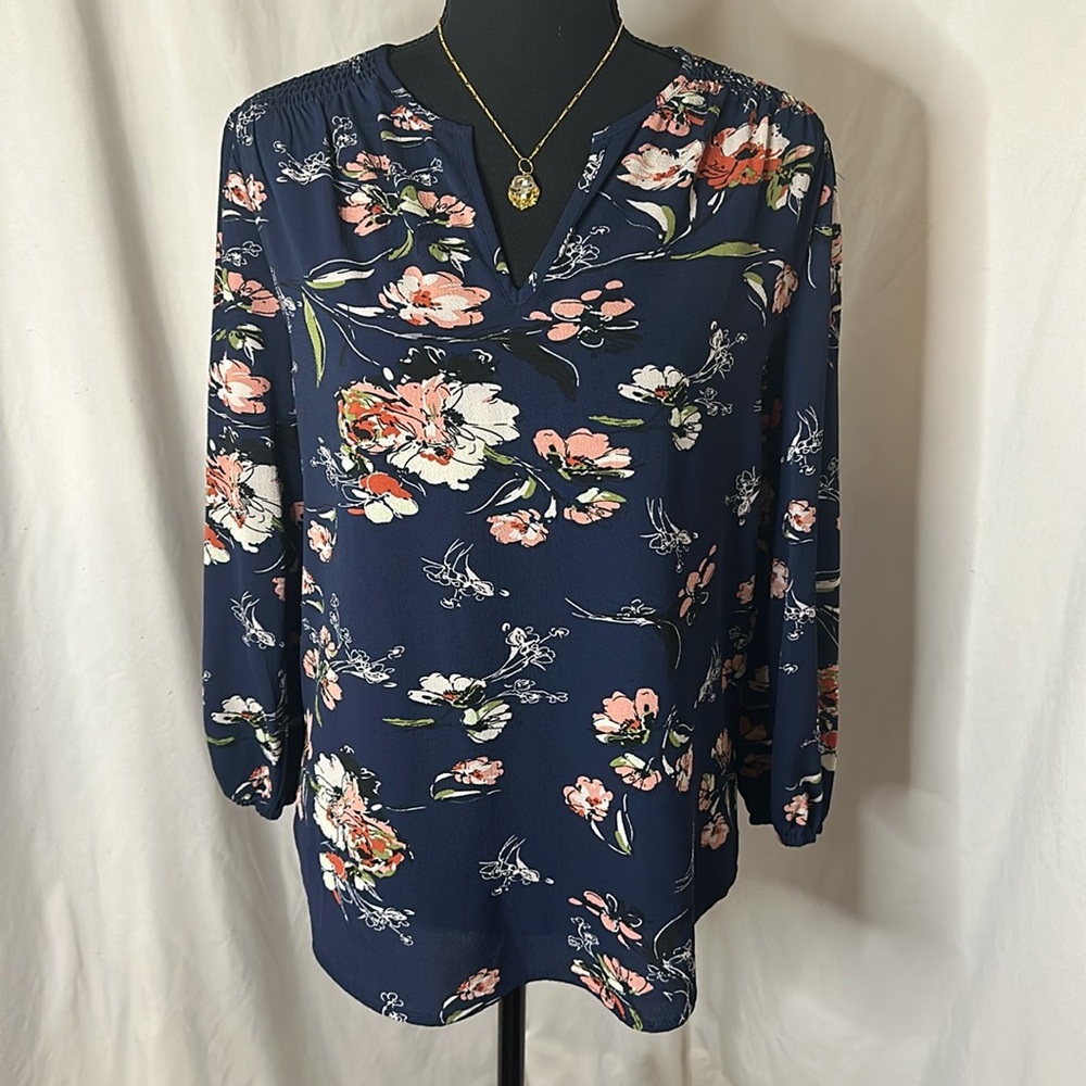 NWOT FUN 2 FUN floral blouse navy - Picture 1 of 5